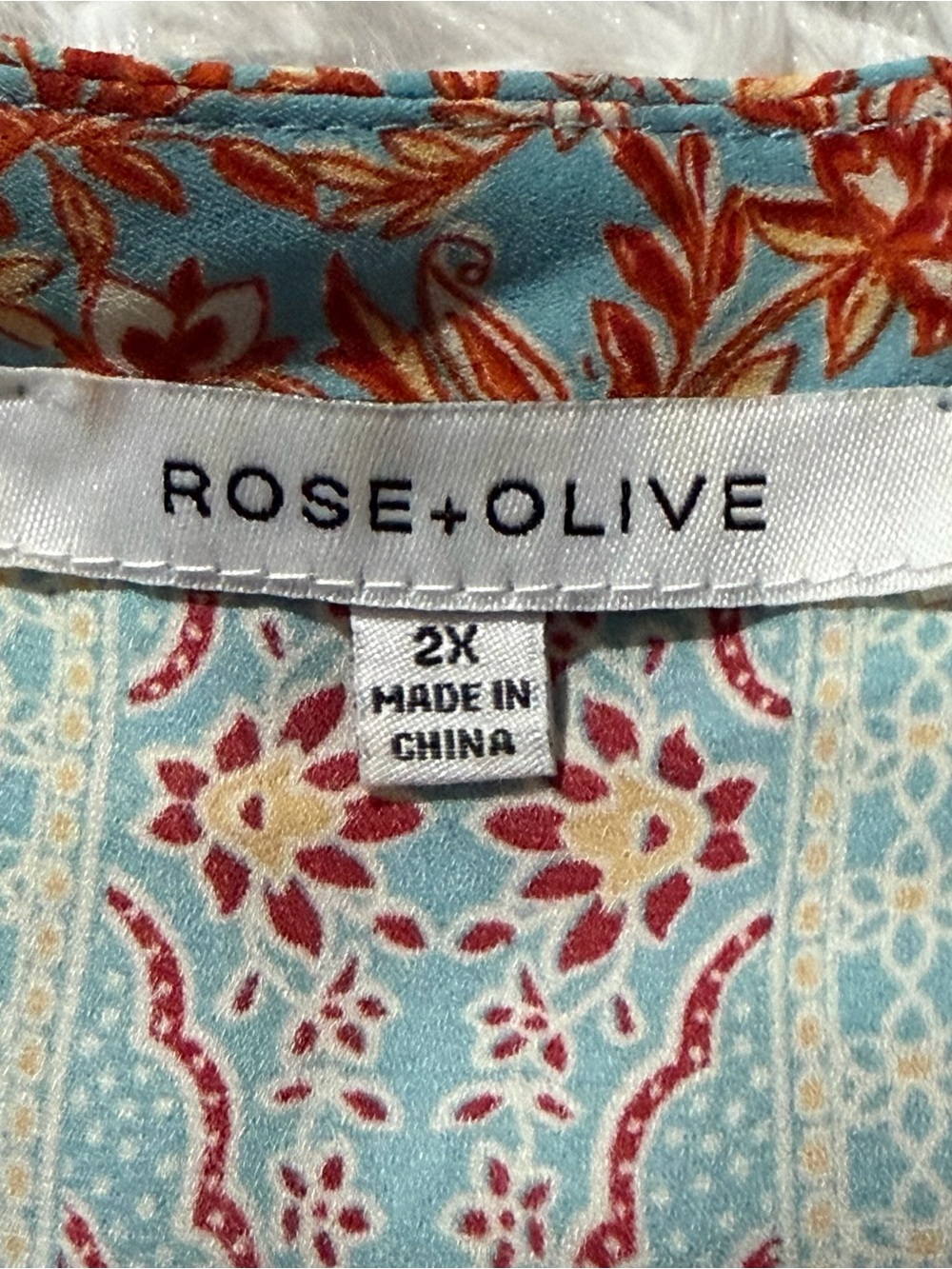 Rose + Olive Womens 2X Boho Button Front Top Flutter Sleeve Office Casual Flowy - Picture 3 of 8